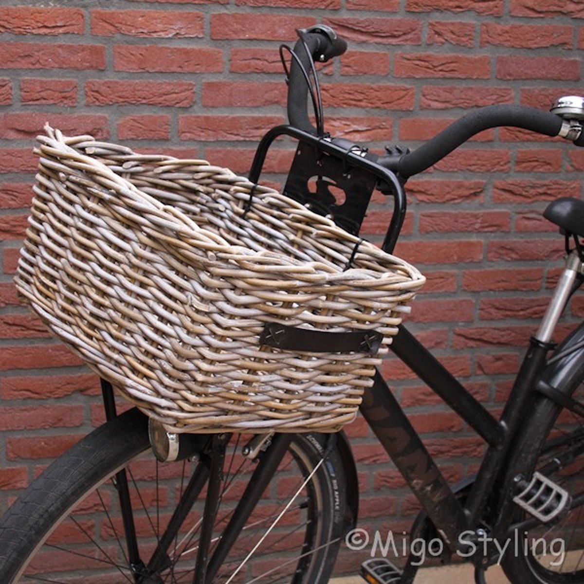 Migo Styling - Opbergmand - Fietsmand - Kastmand - 44x40xH27 cm - Leren handgrepen - Riet - Rotan - Grey - incl Ty-raps