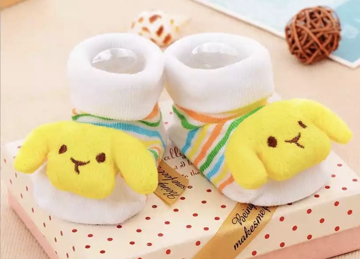 Super schattige babysokken - Baby Sokken - New born sokken - Kraamcadeau voor Jongen of Meisje - Babyshower Cadeau - Kraammand - Hond - Geel