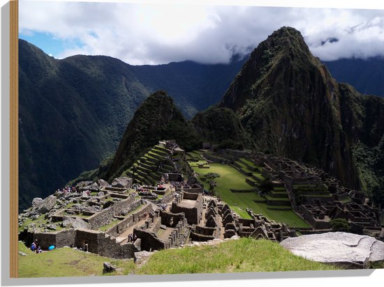 WallClassics - Hout - Uitzicht o9ver Machu Picchu in Peru - 80x60 cm - 9 mm dik - Foto op Hout (Met Ophangsysteem)