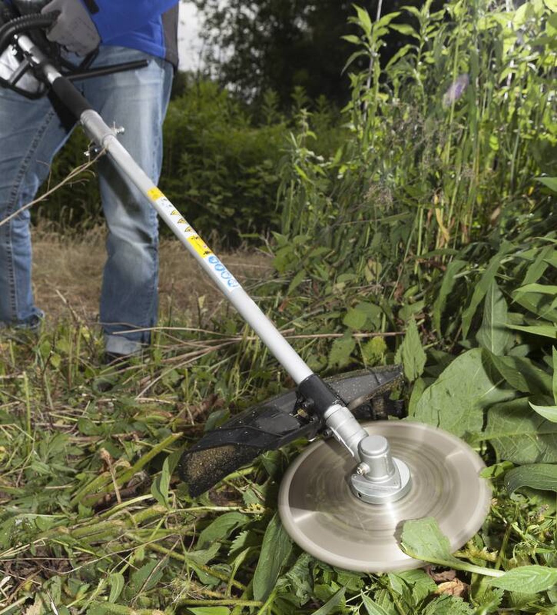 De betere keuze voor grastrimmers en bosmaaiers - De Boer De betere keuze voor grastrimmers en bosmaaiers - De Boer