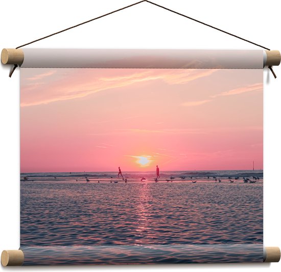 Textielposter - Roze Zonsondergang aan Zee met Meeuwen - 40x30 cm Foto op Textiel