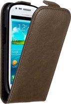 Cadorabo Hoesje geschikt voor Samsung Galaxy S3 MINI in KOFFIE BRUIN - Beschermhoes in flip design Case Cover met magnetische sluiting