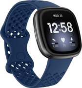 Strap-it Siliconen bandje met gaatjes - Geschikt voor Fitbit Versa 3 / Versa 4 / Sense / Sense 2 - donkerblauw - Maat: Maat L