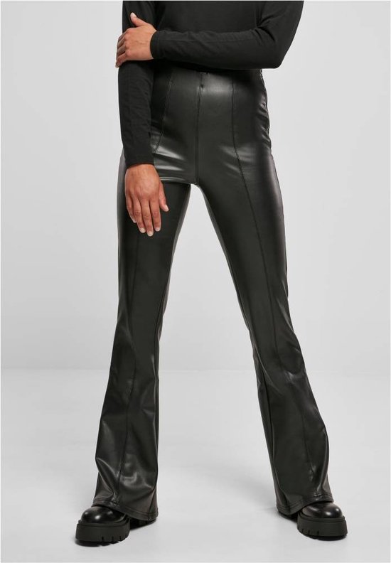 Urban Classics Flared broek -S- Synthetic Leather Zwart | bol.com