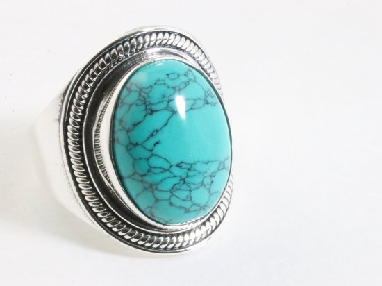 Bague en argent repoussé avec turquoise - taille 16,5