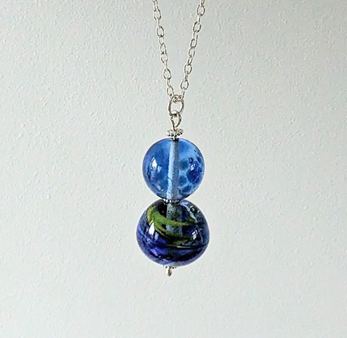 M-apART-hanger-glaskraal-blauw-blauw-925-zilver-detail