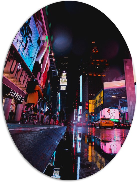 Dibond Ovaal - Plein Times Square in Nacht - 81x108 cm Foto op Ovaal (Met Ophangsysteem)