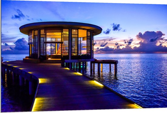 Dibond - Resort - op het Water in de Malediven - 120x80 cm Foto op Aluminium (Met Ophangsysteem)
