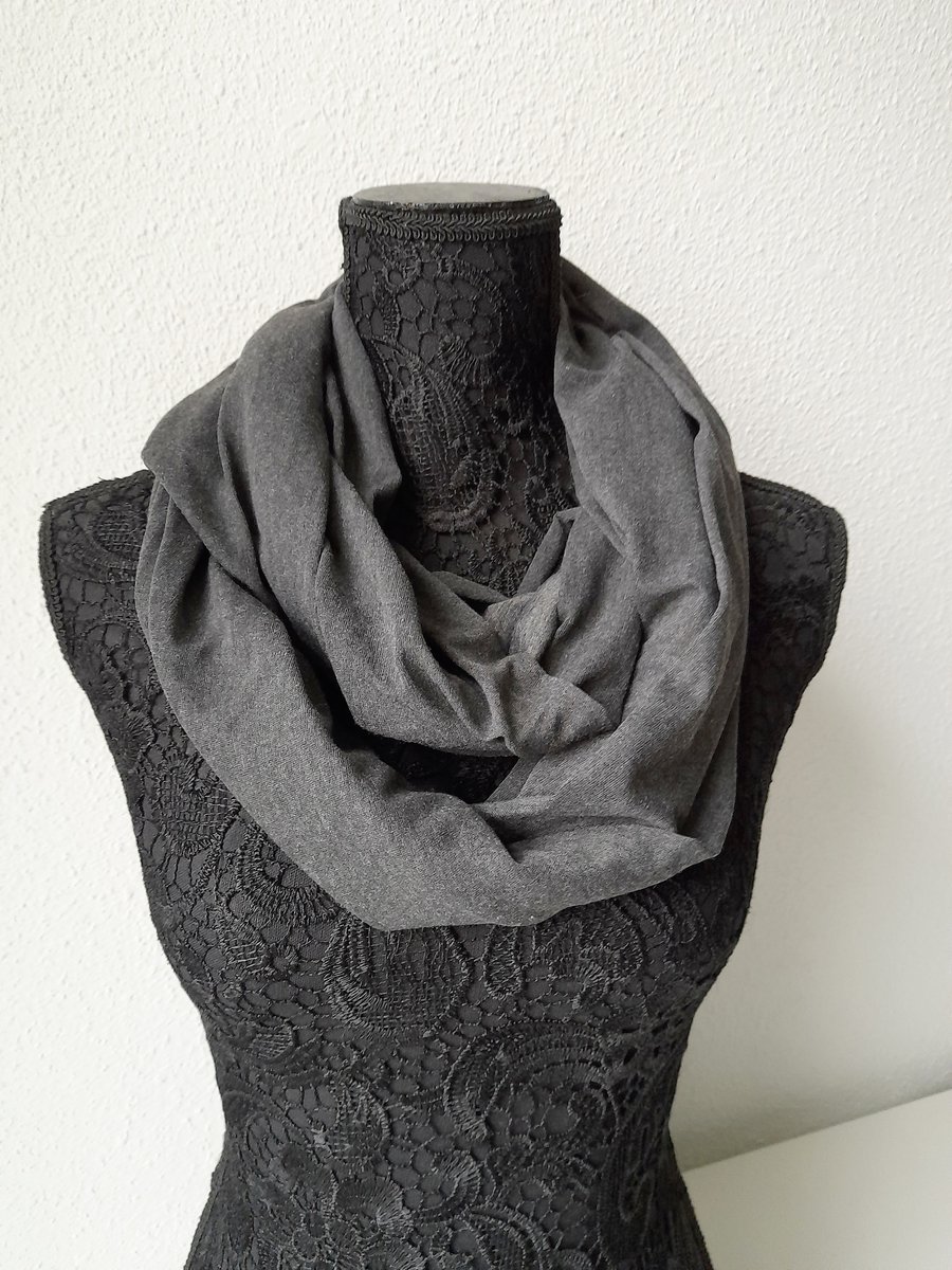 Col - sjaal - colsjaal - grijs - dames - heren - 60 cm breed - 160 cm rond - t-shirt stof - katoen - elastaan
