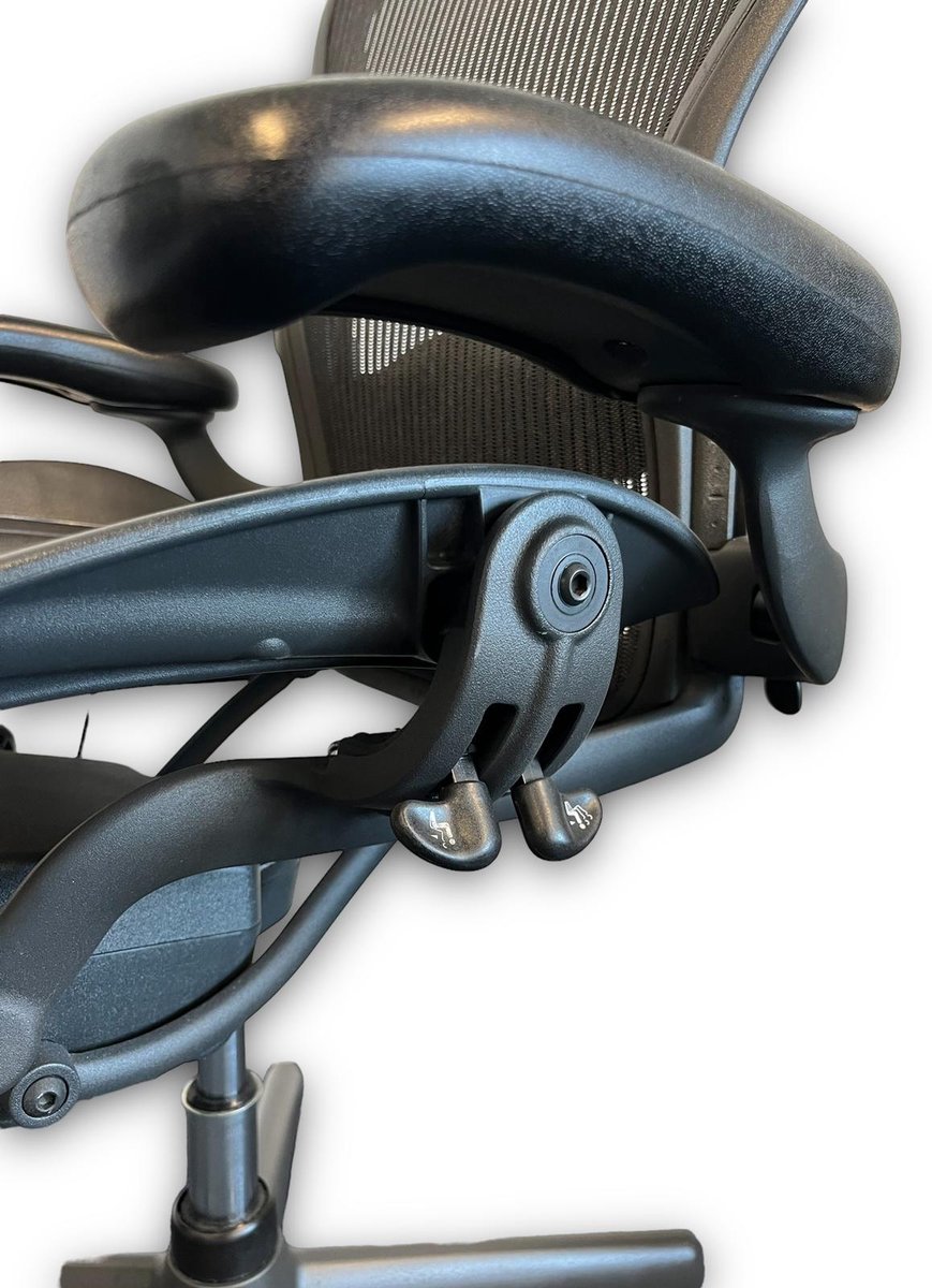 Offeco Herman Miller Aeron Graphite Full option thumbnail 4