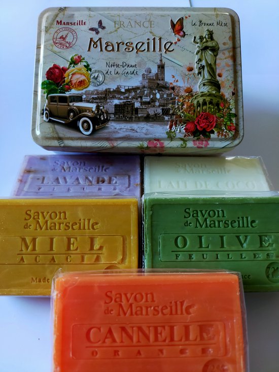 Metalen zeepblik met opdruk Marseille met 5 zepen van 100 gram in de geuren lavendel, honing, olijven, kaneel, kokosmelk – Vintage voorraadblik – Franse handzeep – Marseille zeep Marseillezeep