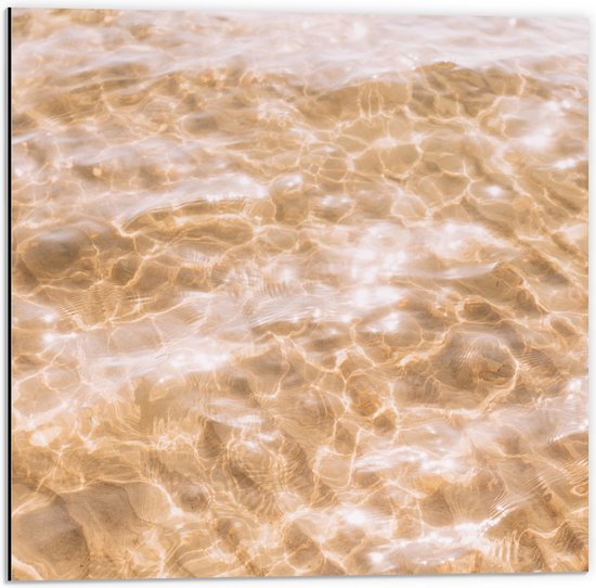WallClassics - Dibond - Licht Weerkaatsend op het Water - 50x50 cm Foto op Aluminium (Met Ophangsysteem)
