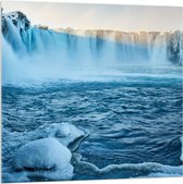 WallClassics - Acrylglas - Goðafoss Watervallen in IJsland - 100x100 cm Foto op Acrylglas (Met Ophangsysteem)