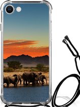 Bumper Hoesje iPhone SE 2022 | 2020 | 8 | 7 Telefoonhoesje met doorzichtige rand Olifanten