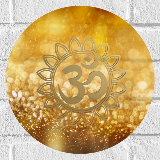 Muursticker Cirkel - Hindoe Symbool Versierd door Gouden Details - 30x30 cm Foto op Muursticker