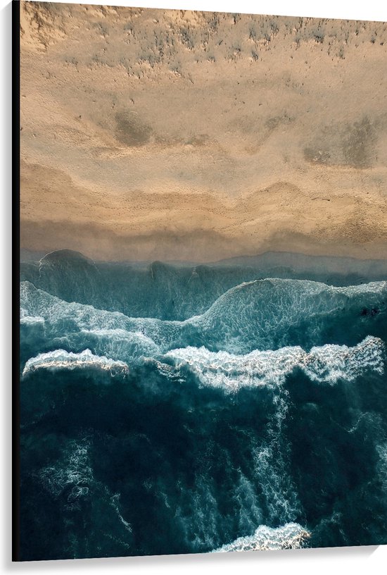 WallClassics - Canvas - Golvende Zee en Strand van Boven - 100x150 cm Foto op Canvas Schilderij (Wanddecoratie op Canvas)