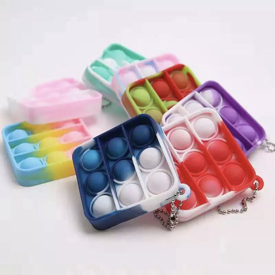 Kinder traktatie uitdeelcadeau | Pop-it sleutelhanger (15 st.)