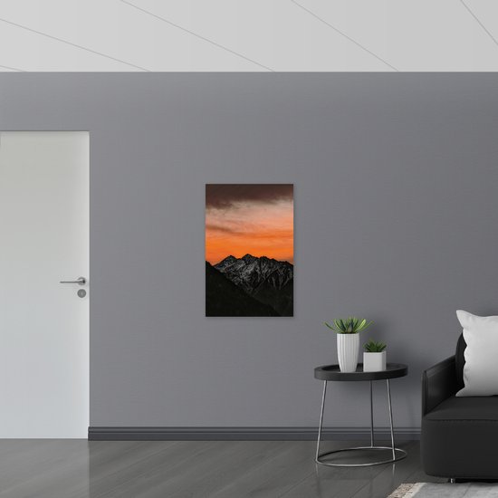 WallClassics - Drapeau - Ciel Oranje derrière les Montagnes - 60x90 cm Photo sur Drapeau Polyester