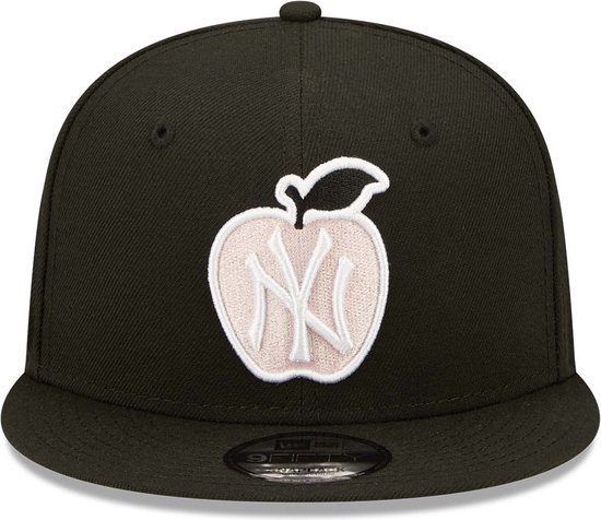 New York Yankees Apple Black 9FIFTY Snapback Cap M/L