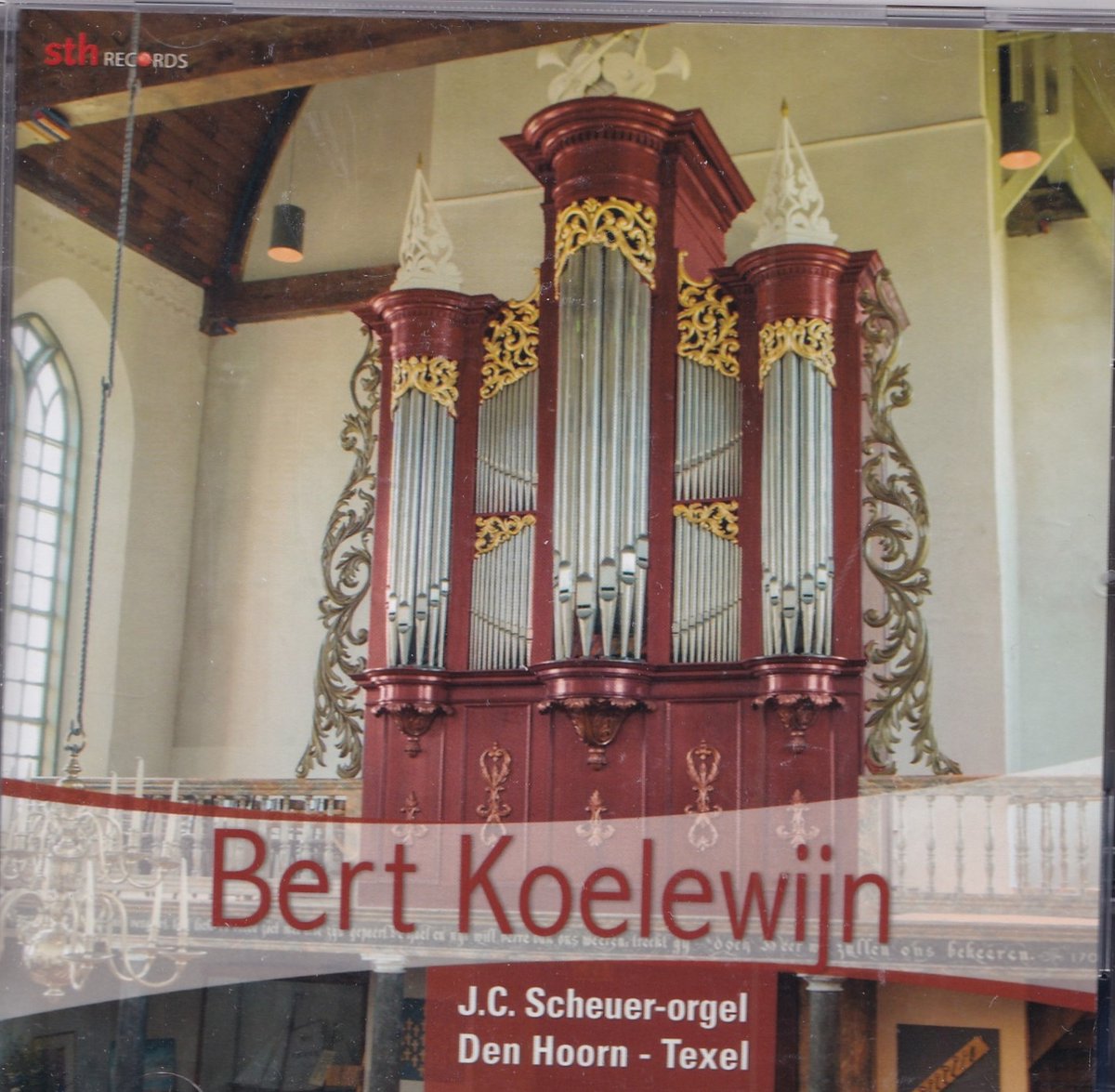 Bert Koelewijn bespeelt het J.C. Scheuer-orgel van de Hervormde Kerk te Den Hoorn, Texel