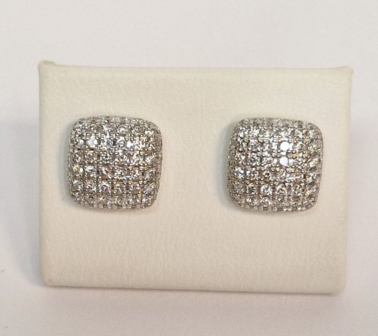 Oorknoppen - witgoud - 18 karaat - diamant - uitverkoop Juwelier Verlinden St. Hubert - van €2595,= voor €1595,=