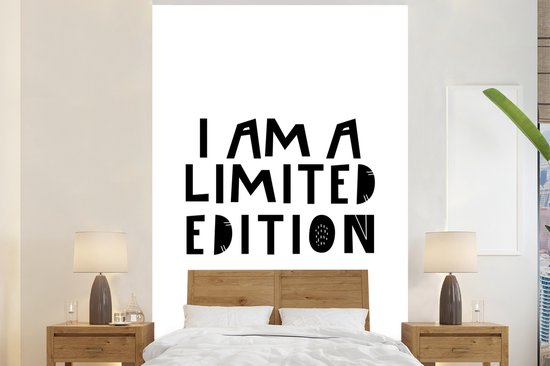Illustration pour enfants avec une citation 'Je suis une édition limitée' sur fond blanc 160x240 cm