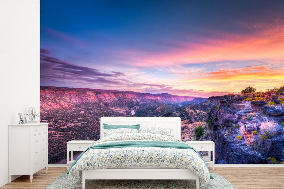 Behang - Fotobehang Zonsopkomst boven landschap in New Mexico - Breedte 360 cm x hoogte 240 cm
