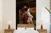 Behang - Fotobehang Geisha bij Gion in Japan - Breedte 120 cm x hoogte 240 cm