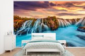 Behang - Fotobehang Waterval - Landschap - Wolken - Natuur - Breedte 345 cm x hoogte 220 cm