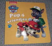 kartonboek Paw Patrol - Pup vriendjes - boekje voor baby en peuter - over puppies en vriendjes - kraamcadeau - 8 blz - boek