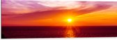 Dibond - Prachtige Zonsondergang achter Kalme Zee - 120x40 cm Foto op Aluminium (Met Ophangsysteem)