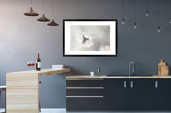 Photo encadrée - Pissenlit Witte aux graines sur cadre photo fond clair 90x60 cm - Affiche encadrée (Décoration murale salon / chambre)