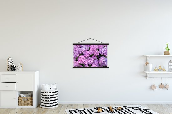 Posterhanger incl. Poster 60x40 cm - Schoolplaat - Bloemen - Hortensia - Struik - Roze - Bloemblaadjes - Textielposter - Zwarte latten