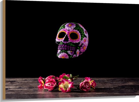 Hout - Roze Doodshoofd omringd door Bloemen op Zwarte Achtergrond - 100x75 cm - 9 mm dik - Foto op Hout (Met Ophangsysteem)