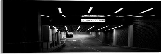 WallClassics - Acrylglas - Pakeergarage - Zwart Wit - 60x20 cm Foto op Acrylglas (Wanddecoratie op Acrylaat)