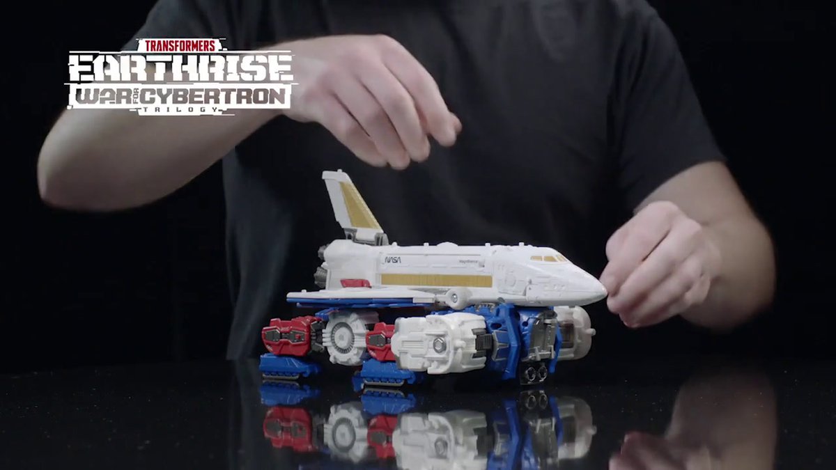 Transformers Generations War for Cybertron: Earthrise Leader WFC