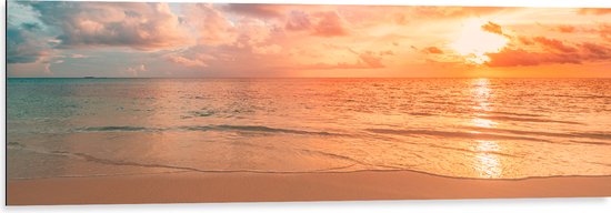 Dibond - Oceaan met Prachtige Zonsondergang en Brede Horizon - 120x40 cm Foto op Aluminium (Met Ophangsysteem)