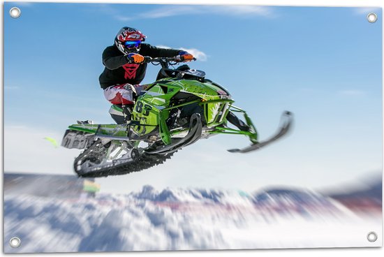 Tuinposter – Stuntman op Vliegende Sneeuwmobiel in Sneeuwlandschap - 75x50 cm Foto op Tuinposter (wanddecoratie voor buiten en binnen)