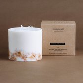 The munio Marigold flowers scented candle 3-wick