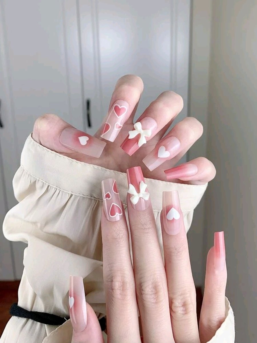 Goedkoopste 24 stuks kunstnagels met hartvormige en strikversieringen - nepnagels - plaknagels