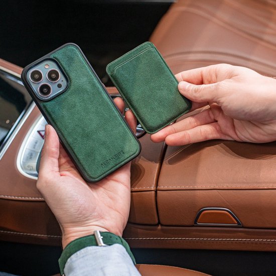 iPhone 14 Pro Max Alcantara Case With MagSafe Midnight Green