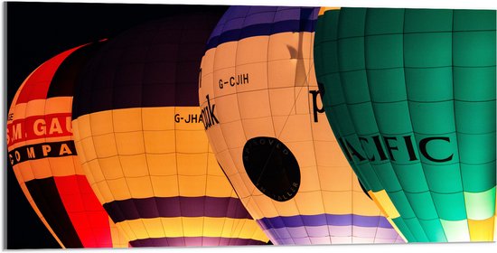WallClassics - Acrylglas - Vier Verschillende Kleuren Luchtballonnen in het Donker - 100x50 cm Foto op Acrylglas (Wanddecoratie op Acrylaat)