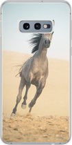 Coque Samsung Galaxy S10e - Cheval - Sable - Désert - Coque de téléphone en Siliconen
