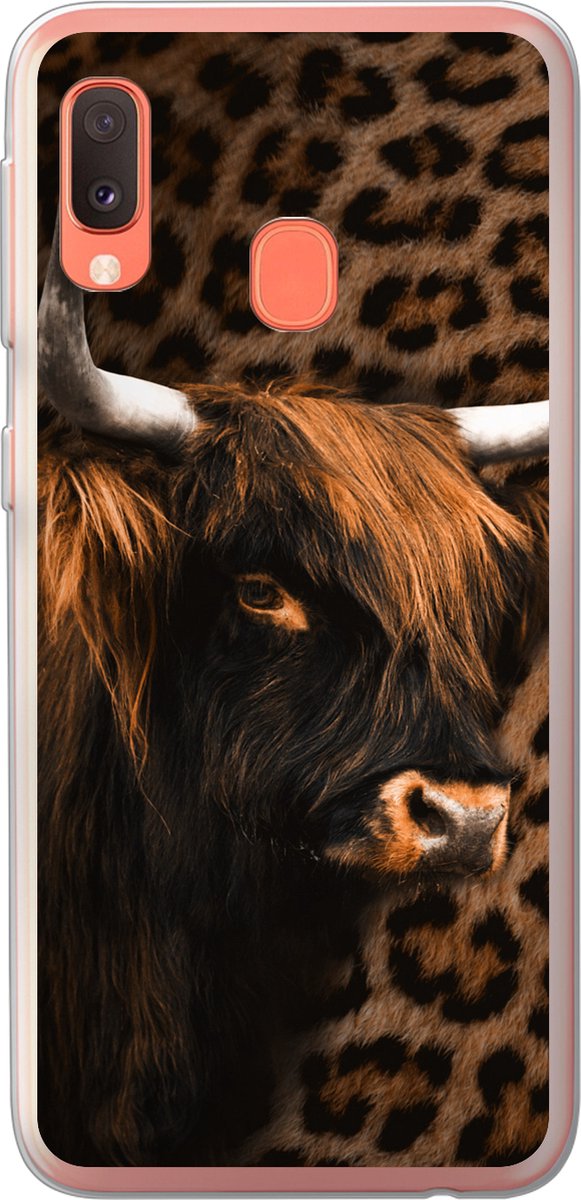 Telefoonhoesje Geschikt voor Samsung Galaxy A20e hoesje - Schotse hooglander - Vacht - Panterprint - Siliconen Telefoonhoesje Telefoonhoesje