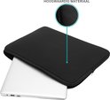 Zwarte laptophoes met laptop