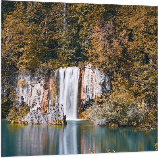 WallClassics - Drapeau - Chute d'eau de la forêt dans un lac - 100x100 cm Photo sur drapeau en polyester