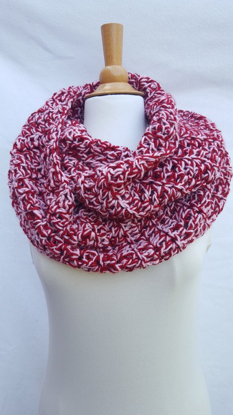 Colsjaal warme tunnelsjaal in rood met lichtroze gemeleerd, brede dubbeldraads gehaakte sjaal handgemaakt