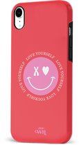 xoxo Wildhearts Love Yourself Red - Double Layer - Rood hoesje geschikt voor Apple iPhone Xr - Hoesje met smiley emoji - Hardcase case geschikt voor iPhone Xr - Smiley case - rood