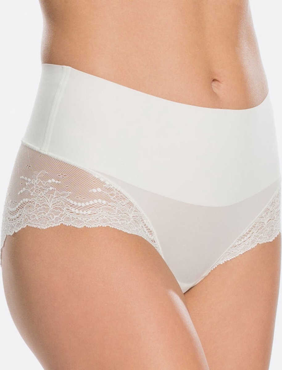SPANX Undie-tectable Lace Hi-Hipster Soft Nude