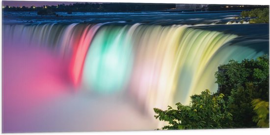 WallClassics - Vlag - Niagara Falls Watervallen in de VS - 100x50 cm Foto op Polyester Vlag